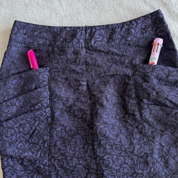 TULLE dark Blue Pencil Skirt with rose Embroidered Pattern Size S - Picture 7 of 8